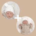 Afbeelding laden in Galerijviewer, Set Teddy Muts en Kruippakje George – luxueus newborn setje met naam geborduurd, zacht en stijlvol handgemaakt