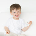 Afbeelding laden in Galerijviewer, Kinder t-shirt met naam
