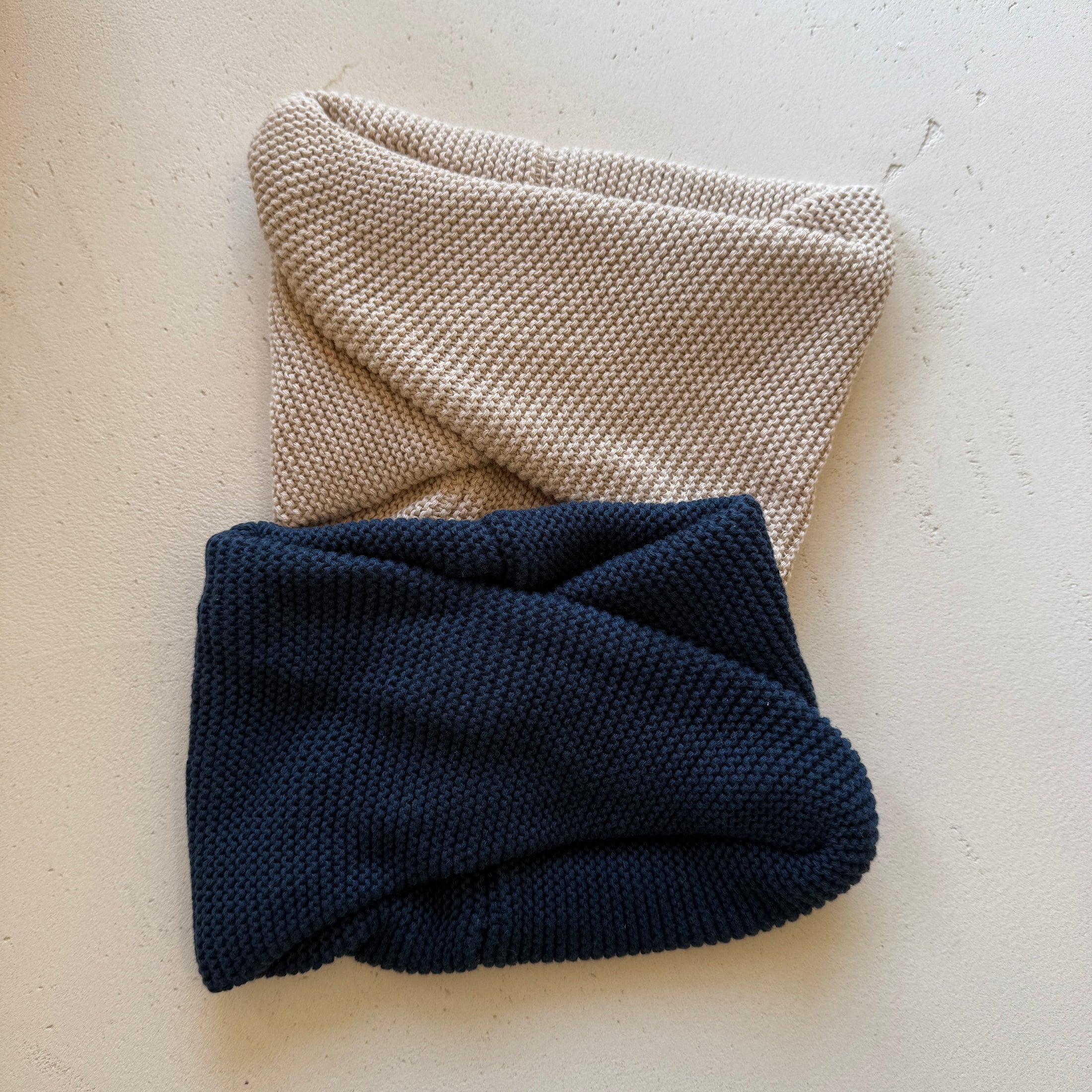 Colsjaal in beige en blauw