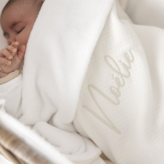 Bovenkant van Deken Jules – stijlvolle structuurstof van hoge kwaliteit, zacht en duurzaam babydeken