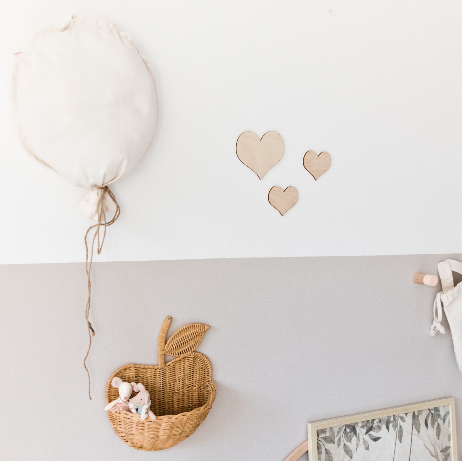 Houten muurdecoratie hartjes – zachte houten muurvormpjes voor babykamer, klaar om te kleven