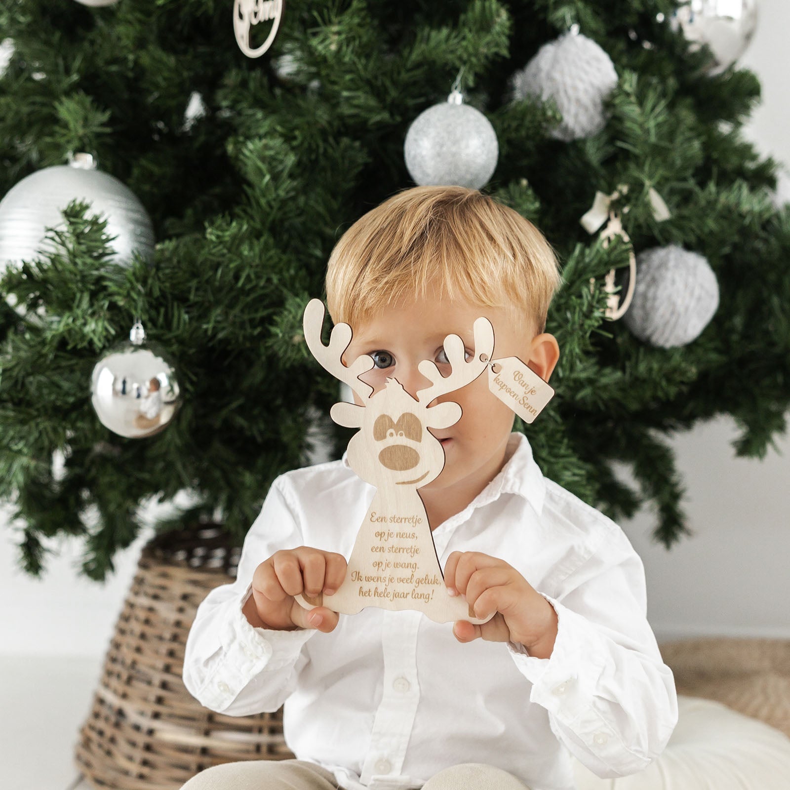 Houten nieuwjaarsbrief in vorm van rendier – originele en gepersonaliseerde nieuwjaarswens, gegraveerd door Little Steps