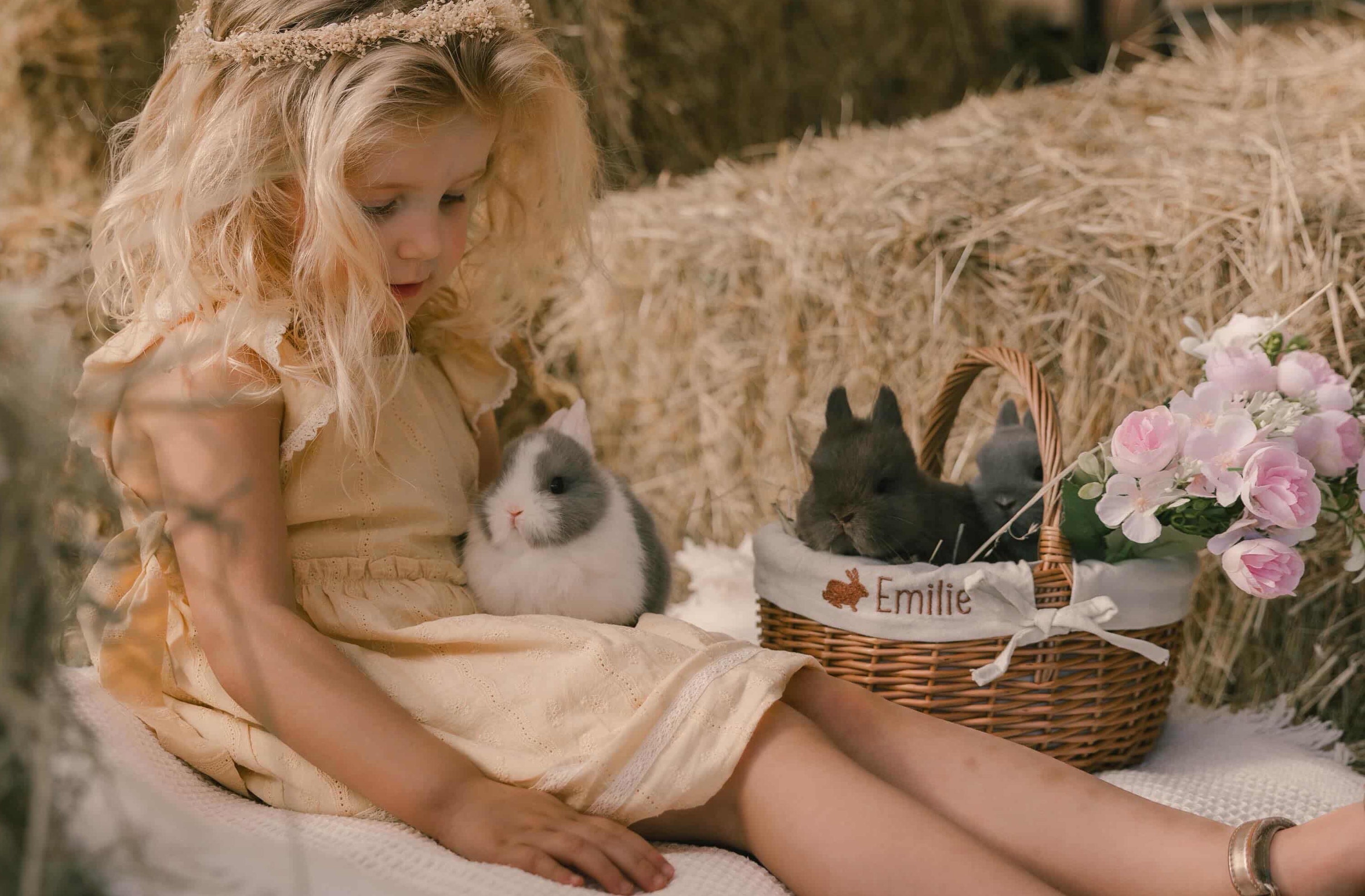 paasmandje geborduurd met naam