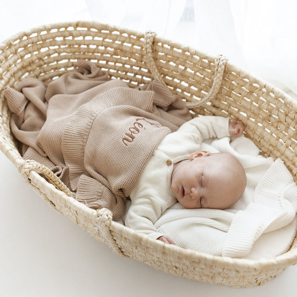 Gebreid babydeken Julien met ruffle