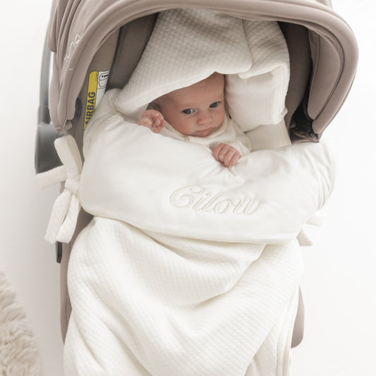 Voetenzak gebroken wit voor Maxi-Cosi – warme en zachte baby voetenzak met ritssluiting, handgemaakt in België