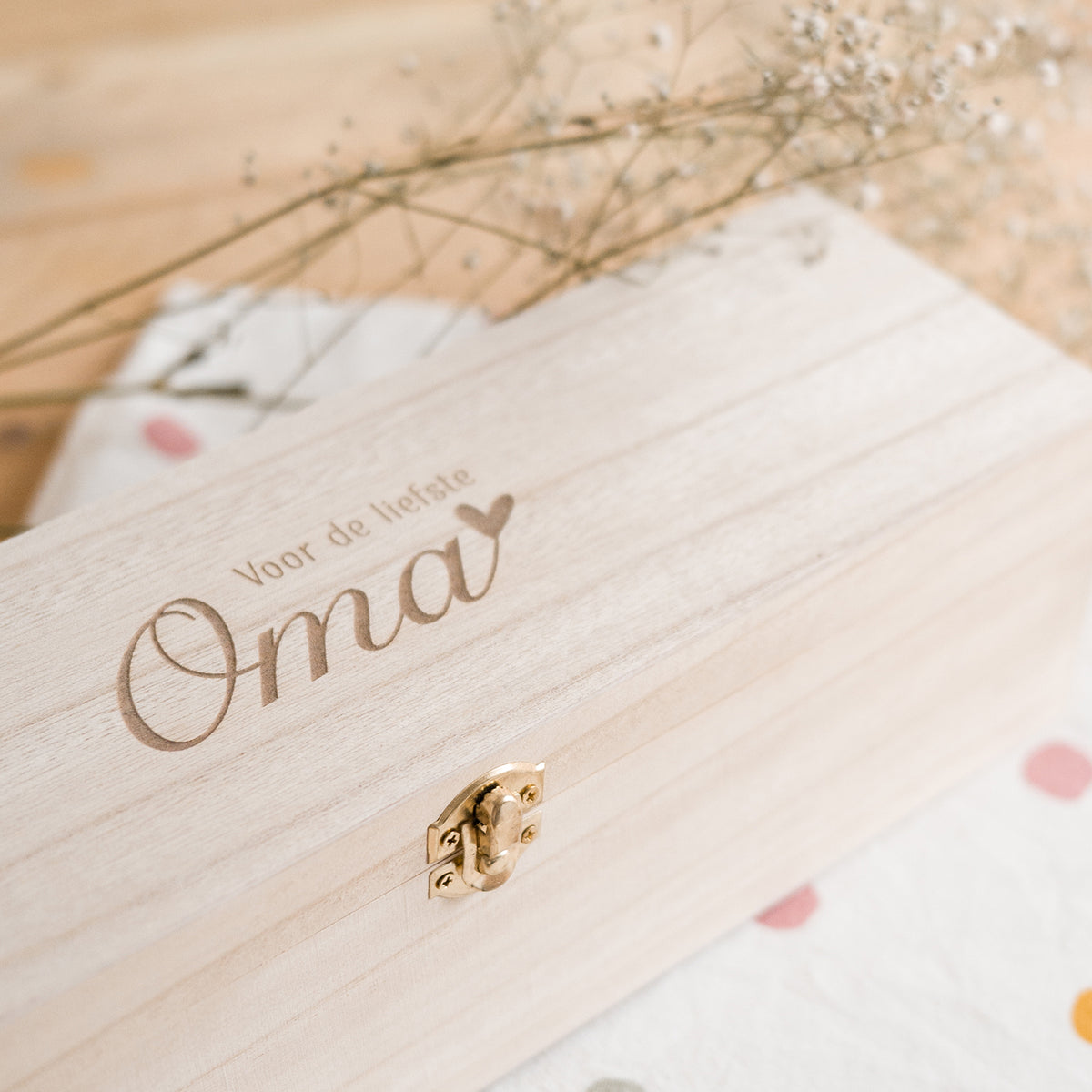 Houten wijnkistje met naam gegraveerd – stijlvol gepersonaliseerd cadeau van Little Steps